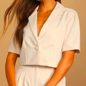 NWOT Lulus Posh Company Ivory Cropped Short Sleeve Blazer, Size XS